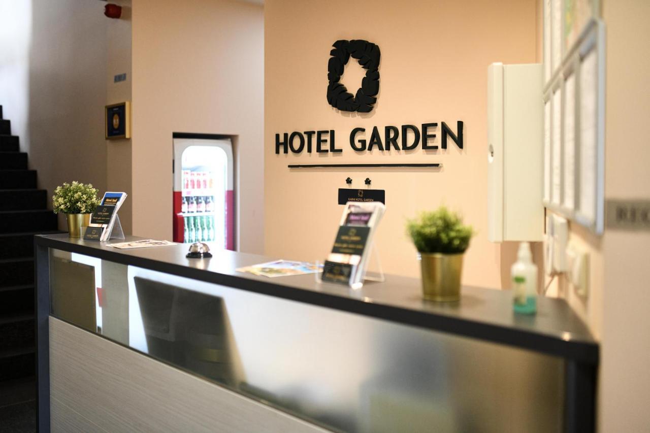 Hotel Garden Novi Sad Esterno foto